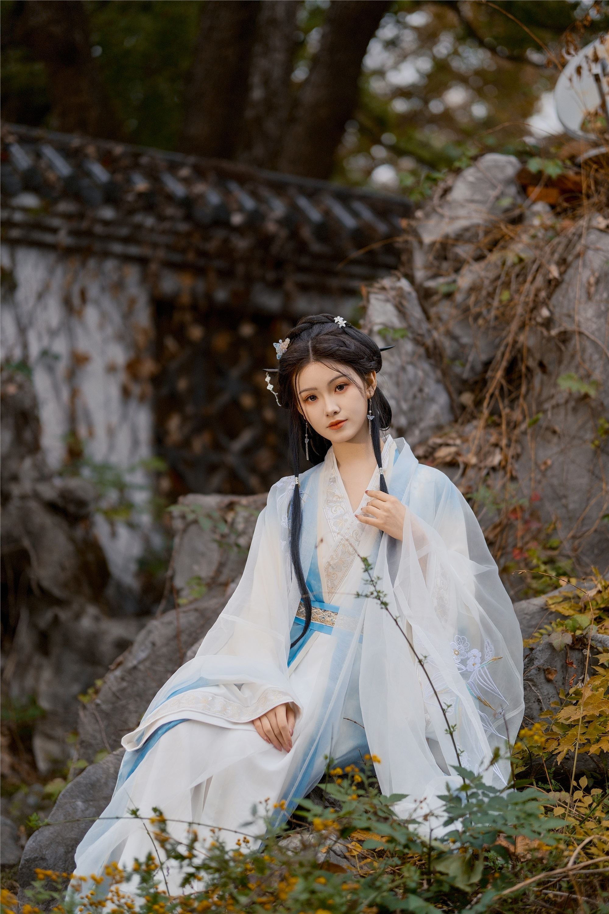 YITUYU艺图语 2025.01.24 秋意阑珊 悦璃